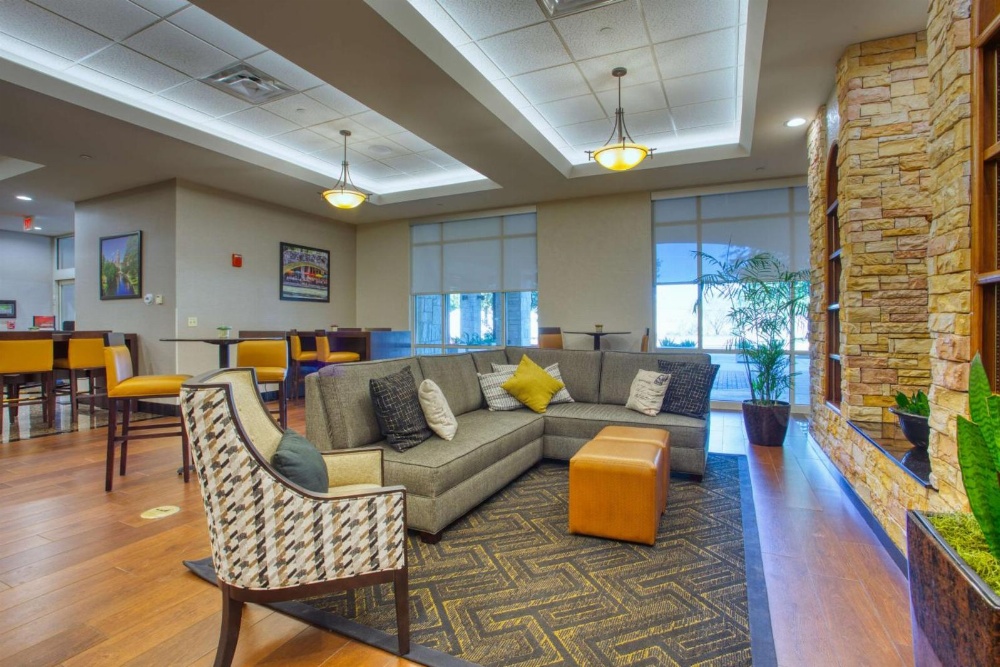 Drury Inn & Suites Near La Cantera